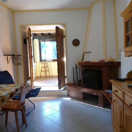 Casa Vacanze Santa Cristina Volterra Eksteriør billede